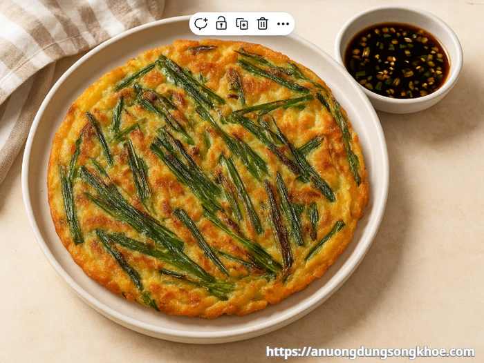 Bánh xèo Hàn Quốc Pajeon hành lá truyền thống với nước chấm đậm đà