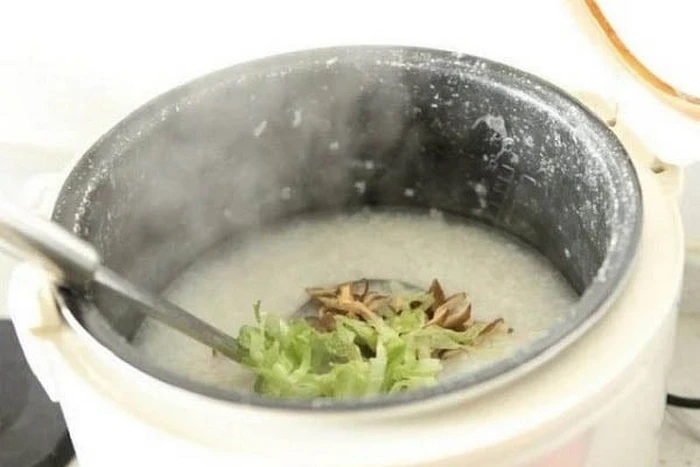 Quá trình nấu cháo gà