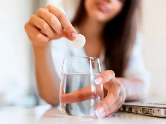 Cách xử lý ngộ độc thức ăn: bù nước, nghỉ ngơi, theo dõi