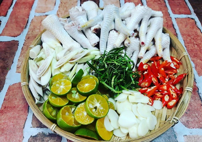 Nguyên liệu làm chân gà sả tắc tươi ngon chuẩn vị