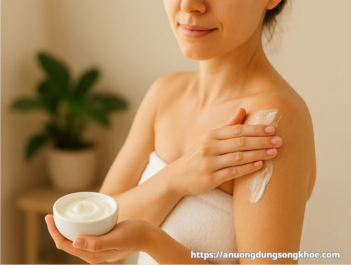 Dưỡng ẩm cho da sau khi tẩy tế bào chết body giúp da mềm mịn, tránh khô ráp