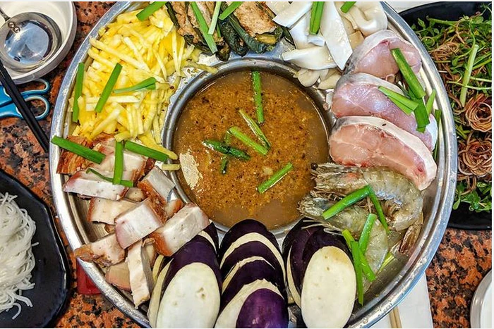 Lẩu mắm Bạc Liêu đậm đà hương vị miền Tây