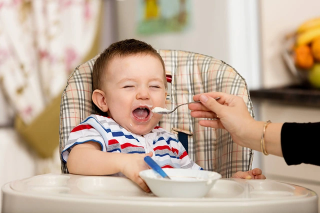 Lợi ích ăn dặm đúng cách cho sự phát triển của bé