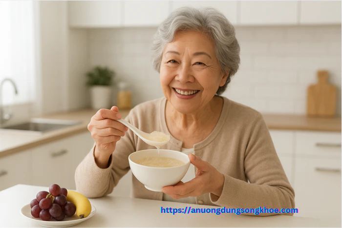 Lợi ích yến chưng đường phèn giúp tăng sức khỏe cho người lớn tuổi
