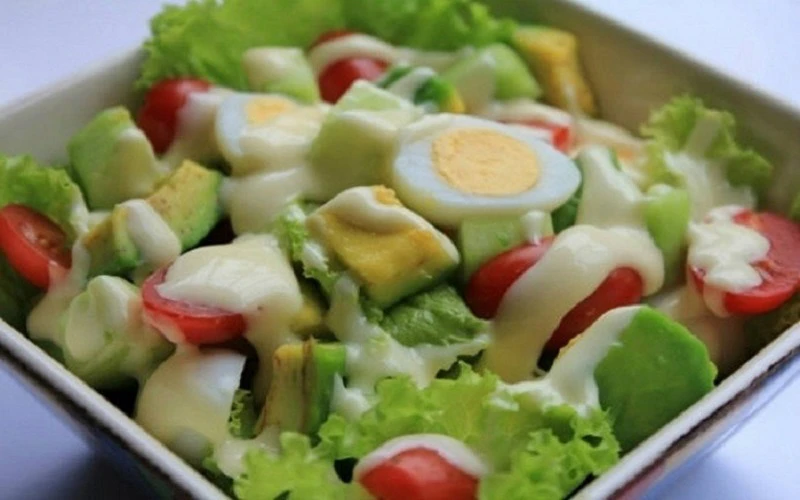 Quả bơ bổ dưỡng giúp giảm cholesterol và bảo vệ tim mạch