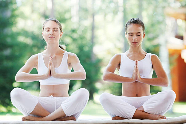 tập yoga giảm cân không cần ăn kiêng
