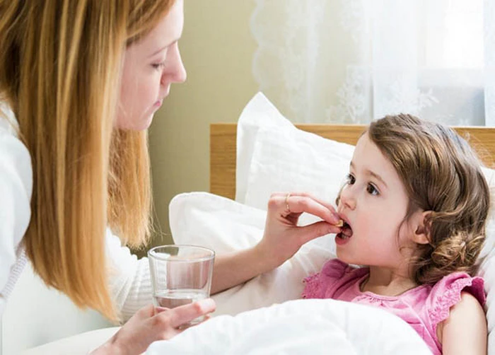 Tẩy giun định kỳ cho trẻ em để phòng bệnh giun sán