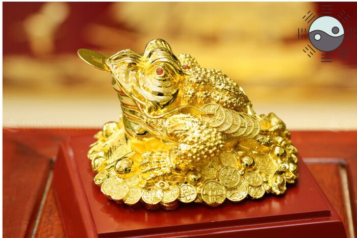 Cóc ngậm tiền (Thiềm Thừ) giúp hút tài, trấn trạch trên bàn làm việc