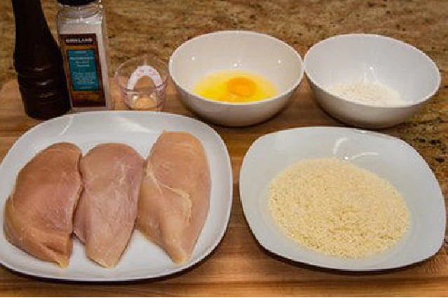 Nguyên liệu cách làm ức gà chiên giòn thơm ngon