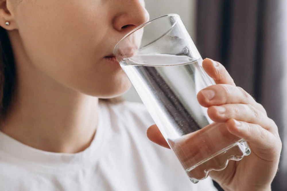 uống nước giảm cân không cần ăn kiêng