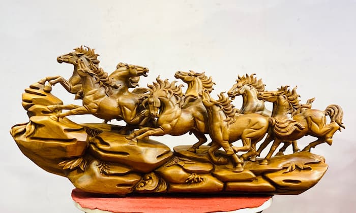 Vật phẩm phong thủy trang trí phòng khách thu hút may mắn